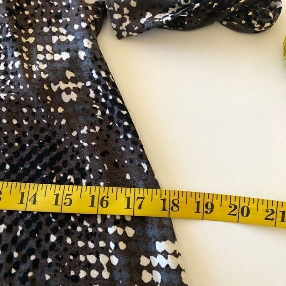 CAbi #658 Dappled Dots Normcore, Career Faux Wrap Dress Size M - Picture 14 of 16